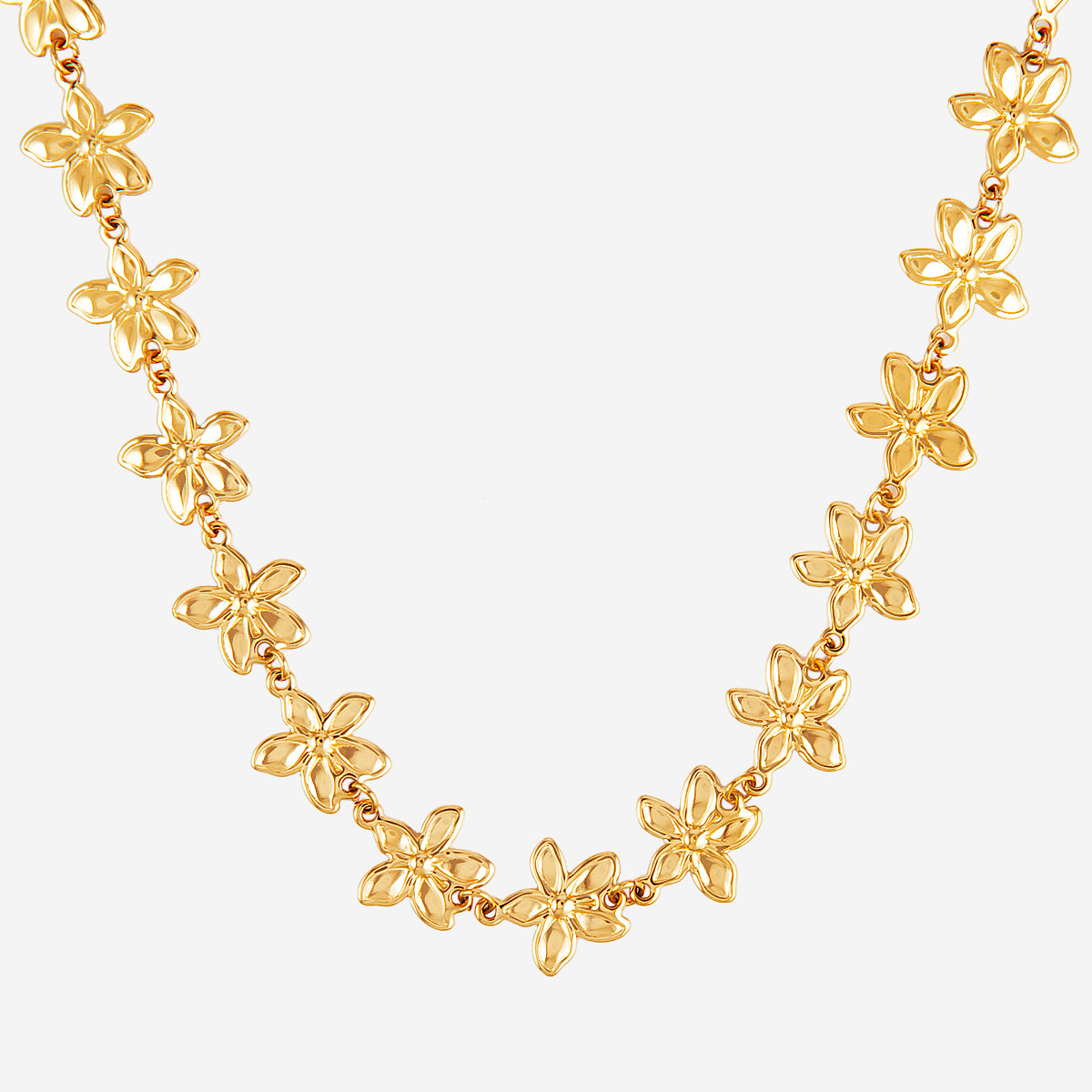 Collier avec fleur reliée
