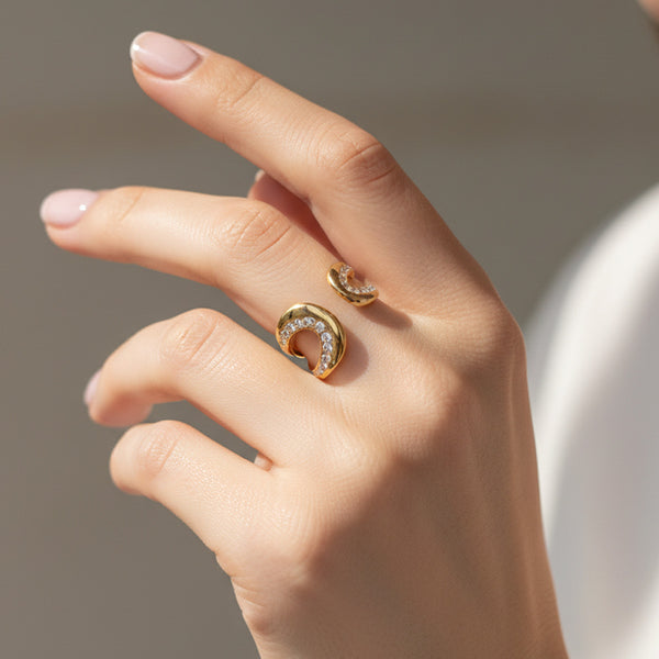 Bague Ouverte Étincelante En Style Chic